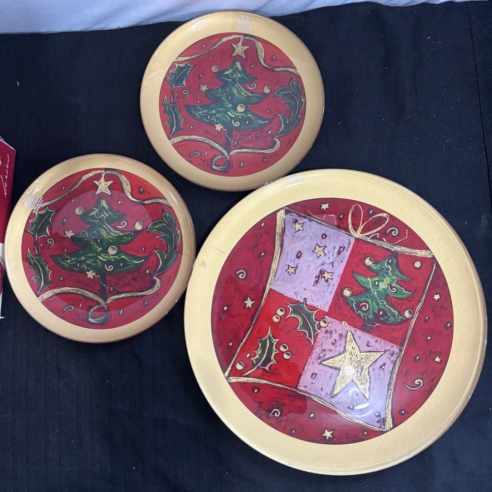 Romanza Collection Holiday Series Italian Glass Platter/Dessert Plate Set 3pc
